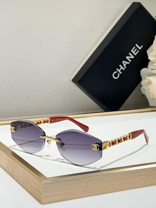 Picture of Chanel Sunglasses _SKUfw76705816fw